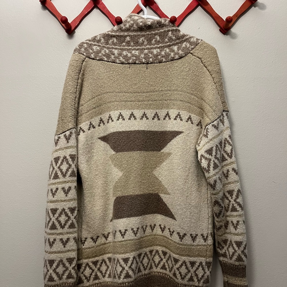 Neutral Aztec Print Cardigan - Picture 12 of 13